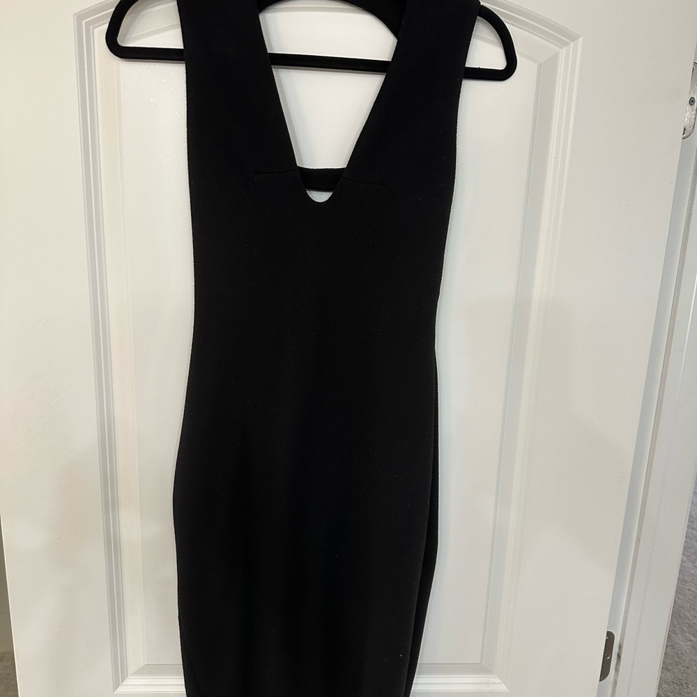 Elegant Black Sleeveless Dress